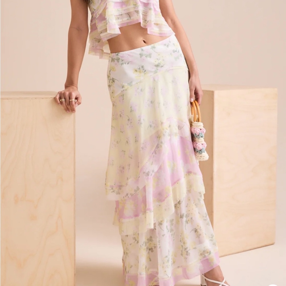 Bellani Tiered Midi Skirt